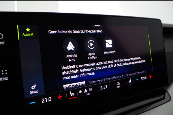 Škoda Octavia Combi 1.0 e-TSI Ambition > Trekhaak/Camera/Sfeerverlichting/Stoelverwarming...