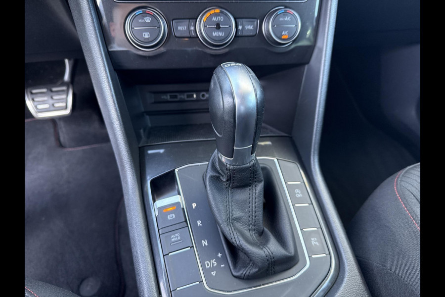 Volkswagen Tiguan 1.4 TSI ACT Highline Business R | automaat | trekhaak | nieuwe allseason banden