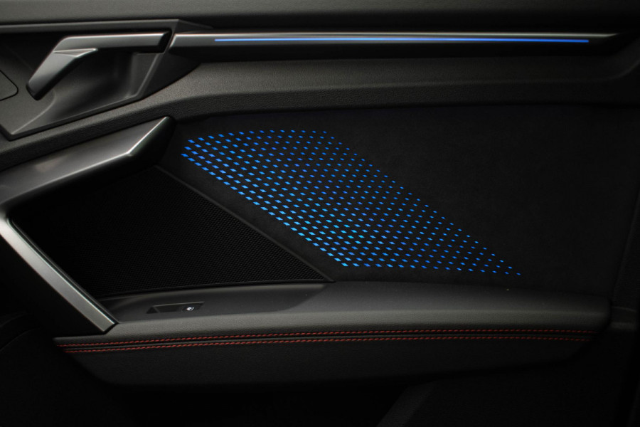 Audi RS3 Sportback 2.5 TFSI quattro |Pano|Kuipstoel|Sonos|HUD|
