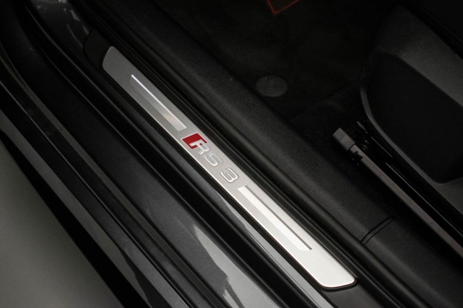 Audi RS3 Sportback 2.5 TFSI quattro |Pano|Kuipstoel|Sonos|HUD|