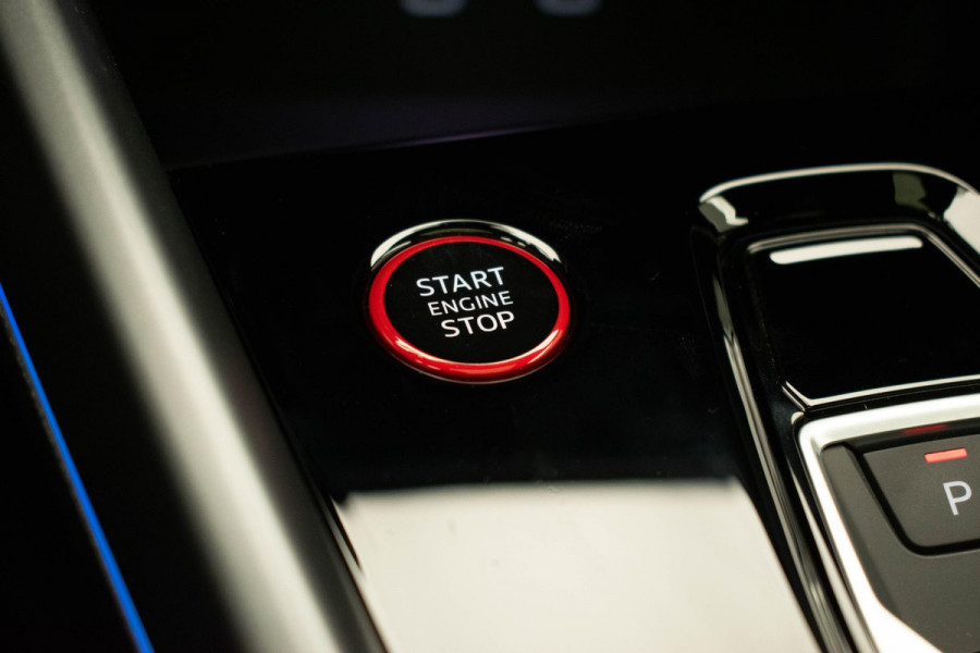 Audi RS3 Sportback 2.5 TFSI quattro |Pano|Kuipstoel|Sonos|HUD|