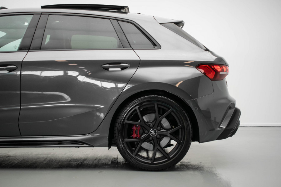 Audi RS3 Sportback 2.5 TFSI quattro |Pano|Kuipstoel|Sonos|HUD|