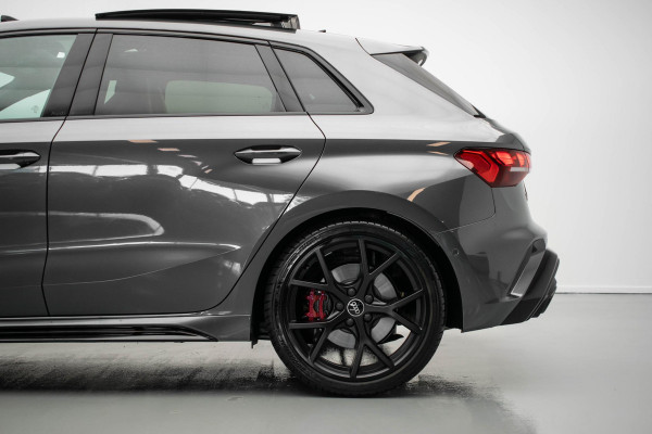 Audi RS3 Sportback 2.5 TFSI quattro |Pano|Kuipstoel|Sonos|HUD|