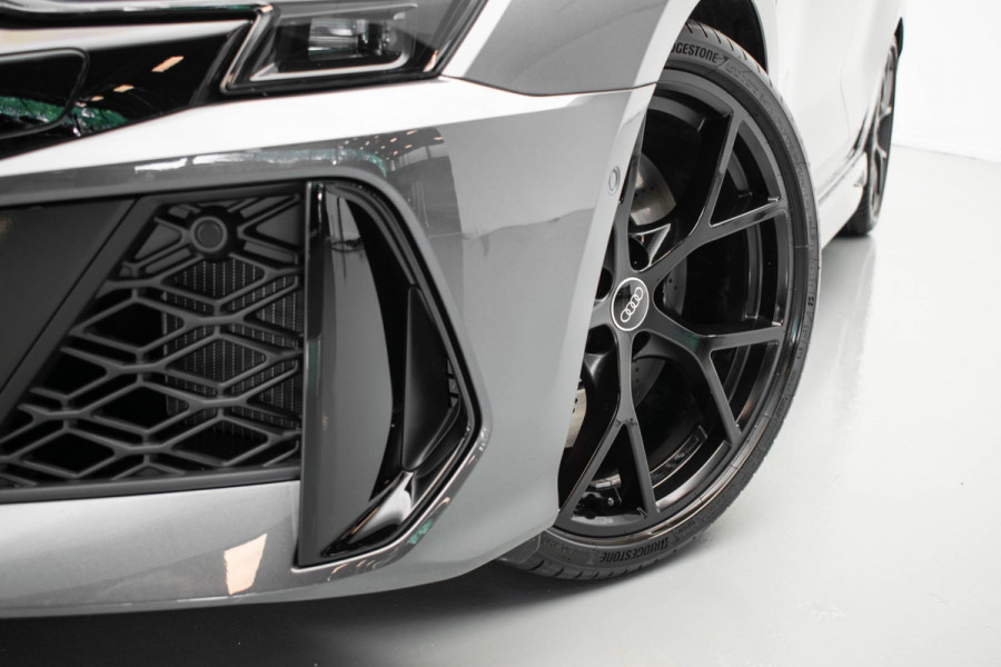 Audi RS3 Sportback 2.5 TFSI quattro |Pano|Kuipstoel|Sonos|HUD|