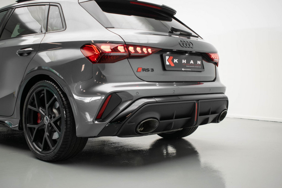 Audi RS3 Sportback 2.5 TFSI quattro |Pano|Kuipstoel|Sonos|HUD|