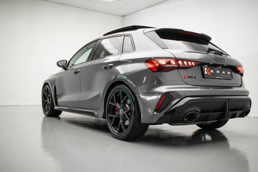 Audi RS3 Sportback 2.5 TFSI quattro |Pano|Kuipstoel|Sonos|HUD|