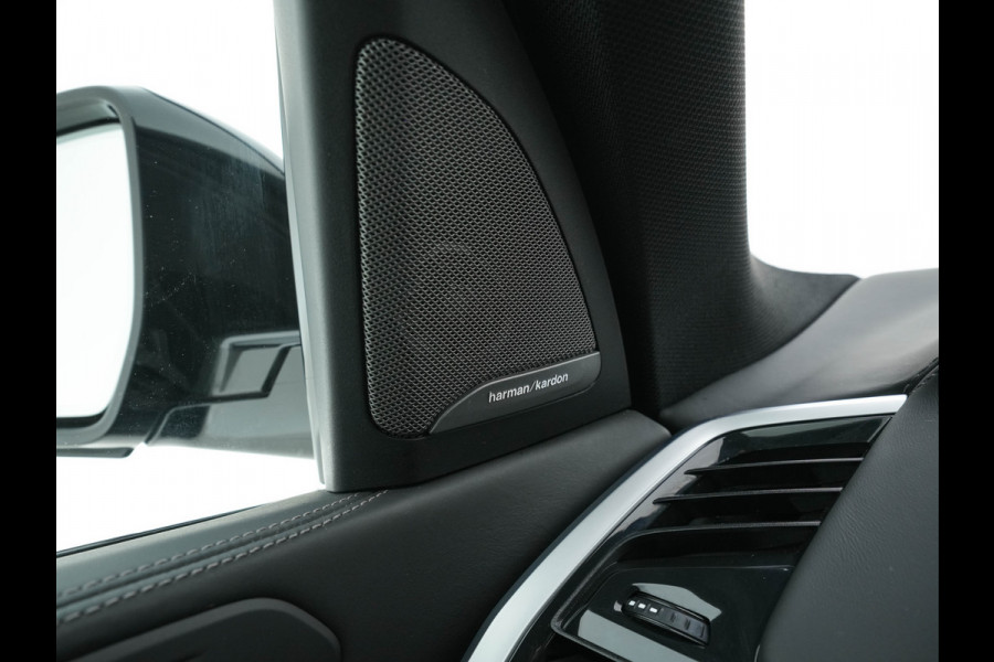 BMW X5 xDrive45e High Executive M-Sport-Pack (INCL-BTW) *NAPPA-FULL-LEATHER | ADAPT.CRUISE | FULL-LED | MEMORY-PACK | DIGI-COCKPIT | HARMAN/KARDON | COMFORT-SEATS | NAVI-FULLMAP | CAMERA | AMBIENT-LIGHT | DAB+ | SHIFT-PADDLES | TOWBAR |
