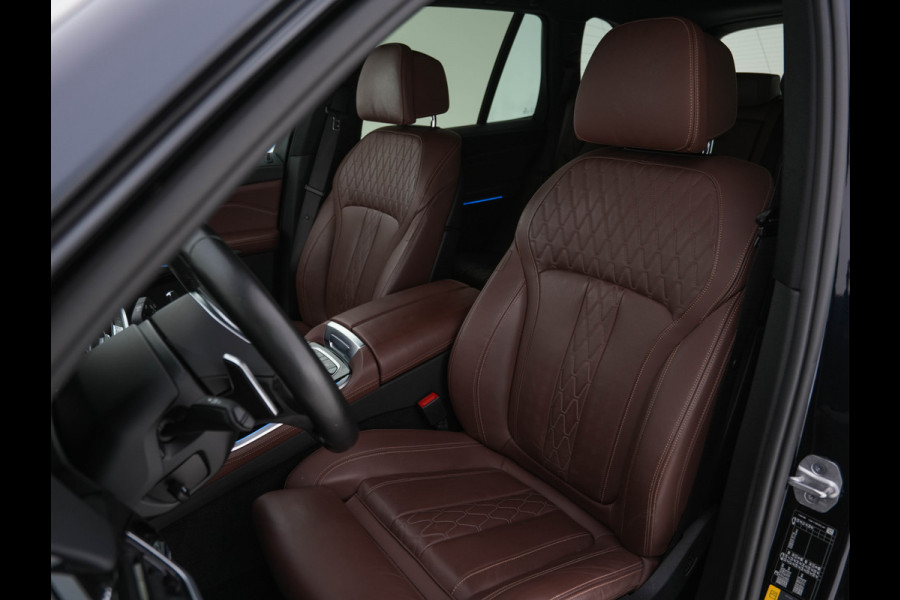 BMW X5 xDrive45e High Executive M-Sport-Pack (INCL-BTW) *NAPPA-FULL-LEATHER | ADAPT.CRUISE | FULL-LED | MEMORY-PACK | DIGI-COCKPIT | HARMAN/KARDON | COMFORT-SEATS | NAVI-FULLMAP | CAMERA | AMBIENT-LIGHT | DAB+ | SHIFT-PADDLES | TOWBAR |