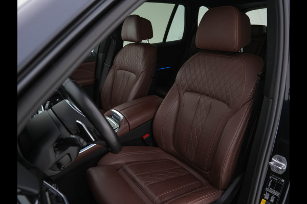 BMW X5 xDrive45e High Executive M-Sport-Pack (INCL-BTW) *NAPPA-FULL-LEATHER | ADAPT.CRUISE | FULL-LED | MEMORY-PACK | DIGI-COCKPIT | HARMAN/KARDON | COMFORT-SEATS | NAVI-FULLMAP | CAMERA | AMBIENT-LIGHT | DAB+ | SHIFT-PADDLES | TOWBAR |