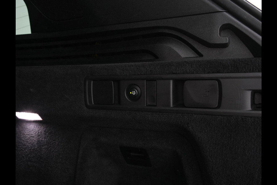 BMW X5 xDrive45e High Executive M-Sport-Pack (INCL-BTW) *NAPPA-FULL-LEATHER | ADAPT.CRUISE | FULL-LED | MEMORY-PACK | DIGI-COCKPIT | HARMAN/KARDON | COMFORT-SEATS | NAVI-FULLMAP | CAMERA | AMBIENT-LIGHT | DAB+ | SHIFT-PADDLES | TOWBAR |