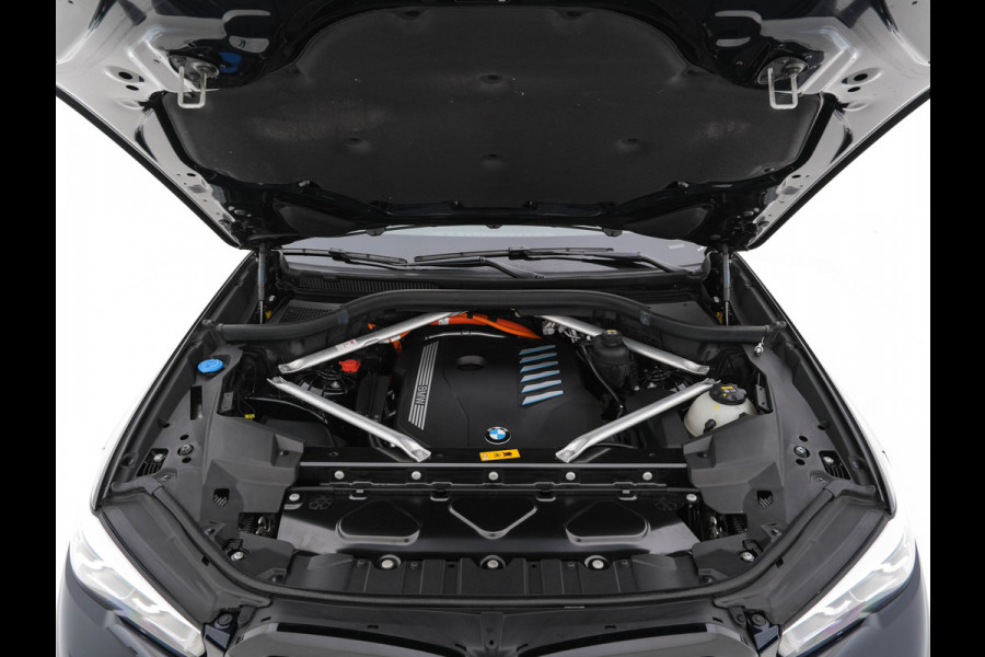 BMW X5 xDrive45e High Executive M-Sport-Pack (INCL-BTW) *NAPPA-FULL-LEATHER | ADAPT.CRUISE | FULL-LED | MEMORY-PACK | DIGI-COCKPIT | HARMAN/KARDON | COMFORT-SEATS | NAVI-FULLMAP | CAMERA | AMBIENT-LIGHT | DAB+ | SHIFT-PADDLES | TOWBAR |