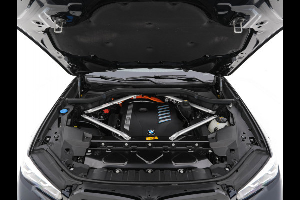 BMW X5 xDrive45e High Executive M-Sport-Pack (INCL-BTW) *NAPPA-FULL-LEATHER | ADAPT.CRUISE | FULL-LED | MEMORY-PACK | DIGI-COCKPIT | HARMAN/KARDON | COMFORT-SEATS | NAVI-FULLMAP | CAMERA | AMBIENT-LIGHT | DAB+ | SHIFT-PADDLES | TOWBAR |