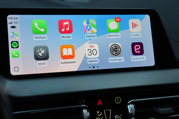 BMW 2 Serie Gran Coupé 218i M Sport / LIVE COCKPIT / HUD / CARPLAY / TREKHAAK / SFEERVERLICHTING