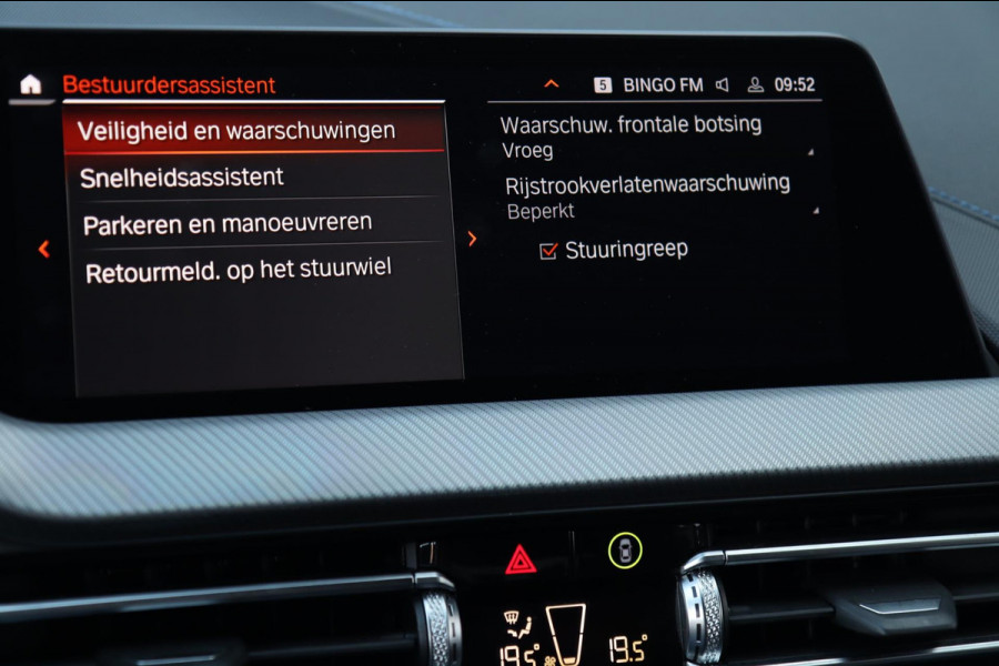 BMW 2 Serie Gran Coupé 218i M Sport / LIVE COCKPIT / HUD / CARPLAY / TREKHAAK / SFEERVERLICHTING