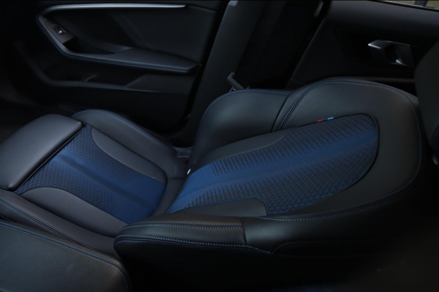 BMW 2 Serie Gran Coupé 218i M Sport / LIVE COCKPIT / HUD / CARPLAY / TREKHAAK / SFEERVERLICHTING