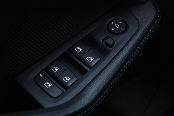 BMW 2 Serie Gran Coupé 218i M Sport / LIVE COCKPIT / HUD / CARPLAY / TREKHAAK / SFEERVERLICHTING