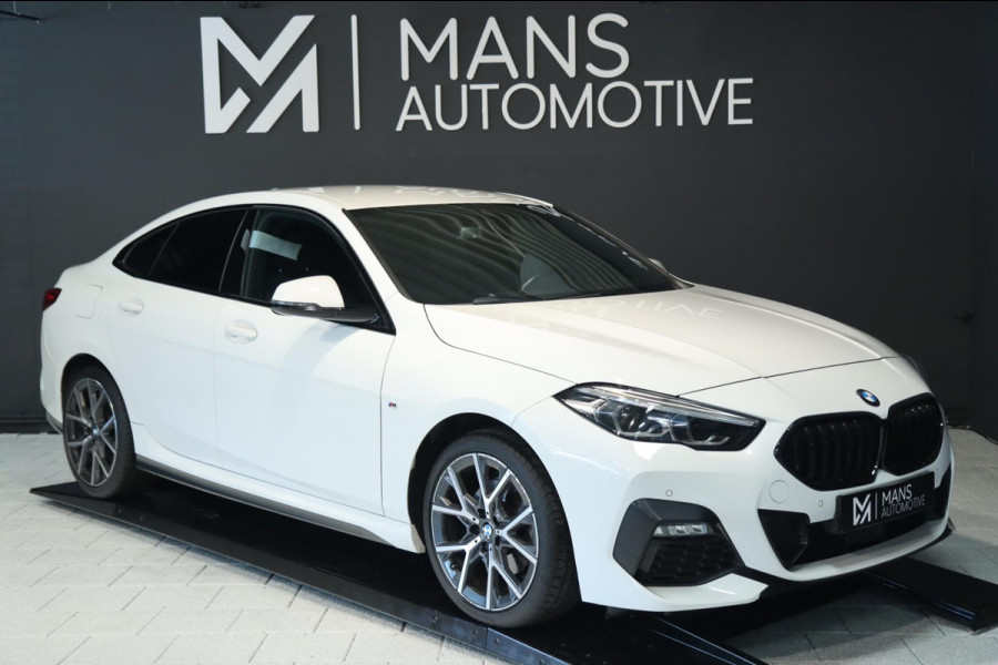 BMW 2 Serie Gran Coupé 218i M Sport / LIVE COCKPIT / HUD / CARPLAY / TREKHAAK / SFEERVERLICHTING