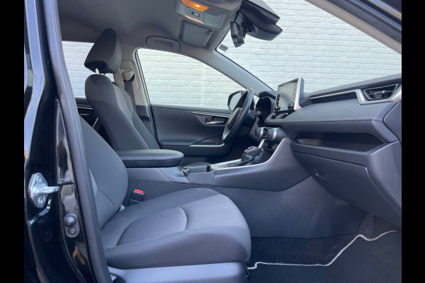 Toyota RAV4 2.5 Hybrid Dynamic | CarPlay | Camera | ACC | LED | DAB+ | 18 inch
