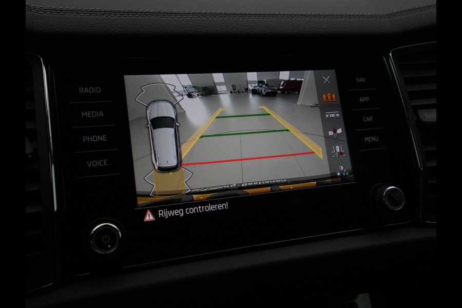 Škoda Kodiaq 1.5 TSI 150pk DSG Business Edition Navigatie Camera Stoelverwarming Led 135