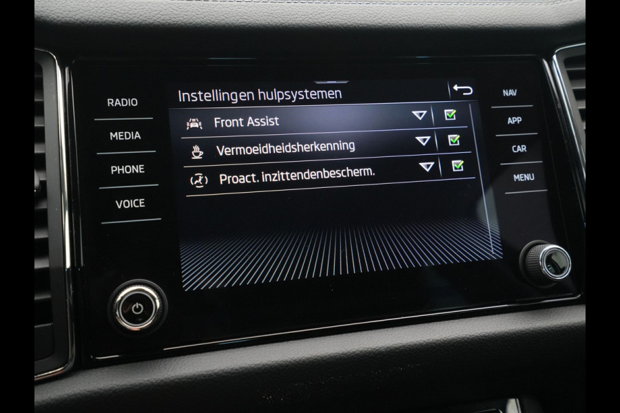 Škoda Kodiaq 1.5 TSI 150pk DSG Business Edition Navigatie Camera Stoelverwarming Led 135