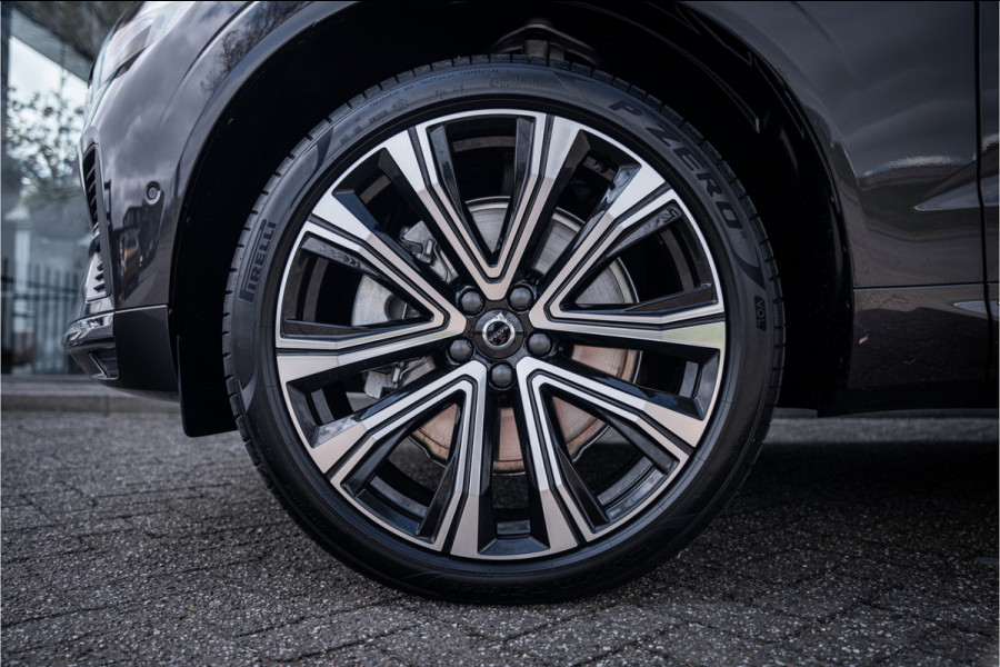 Volvo XC60 2.0 T6 Plug-in hybrid AWD Ultra Bright - Massage - B&W - HUD NP 85K