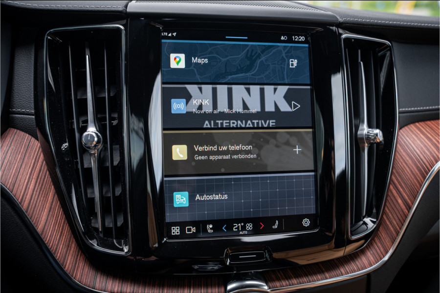 Volvo XC60 2.0 T6 Plug-in hybrid AWD Ultra Bright - Massage - B&W - HUD NP 85K