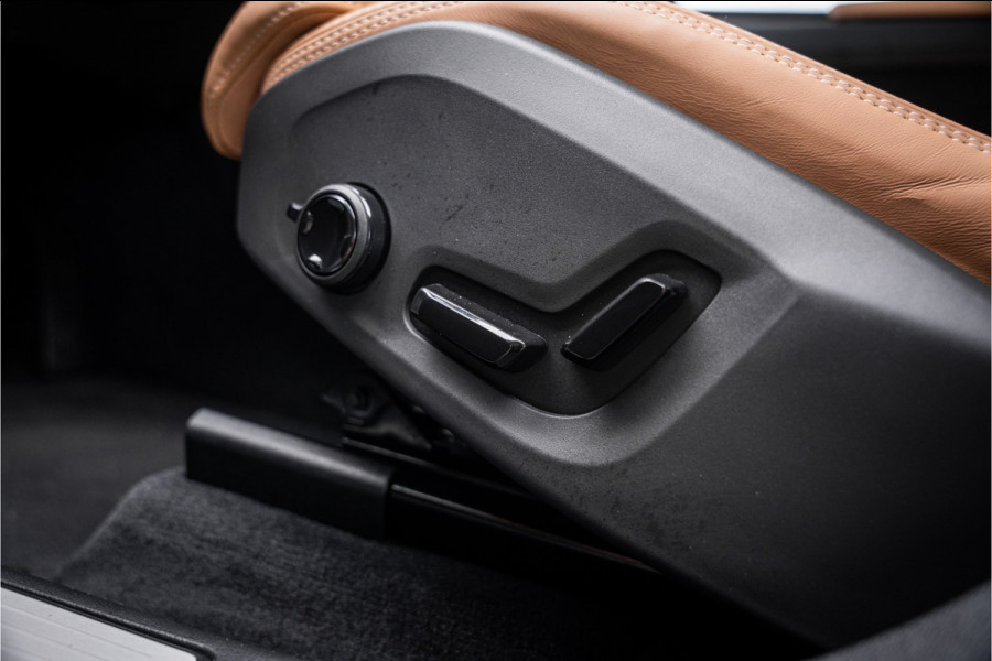 Volvo XC60 2.0 T6 Plug-in hybrid AWD Ultra Bright - Massage - B&W - HUD NP 85K