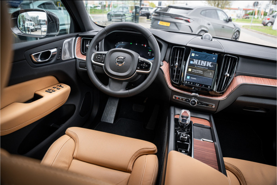 Volvo XC60 2.0 T6 Plug-in hybrid AWD Ultra Bright - Massage - B&W - HUD NP 85K