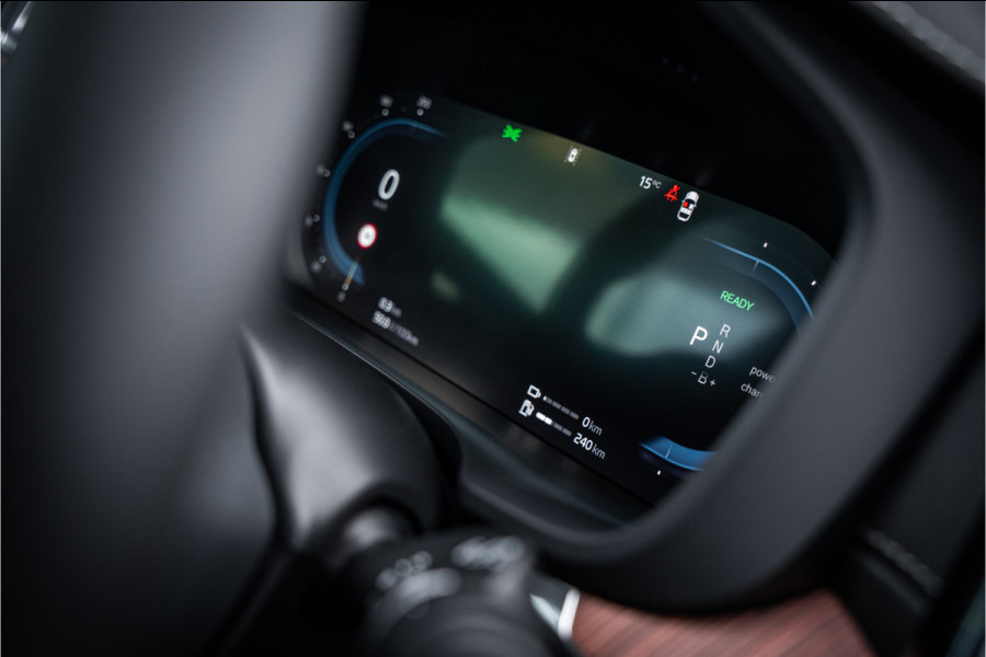 Volvo XC60 2.0 T6 Plug-in hybrid AWD Ultra Bright - Massage - B&W - HUD NP 85K