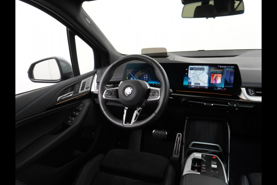 BMW 2 Serie Active Tourer 220i M-Sport HARMAN KARDON AUDIO| PANO |360 CAMERA | MEMORY SEAT