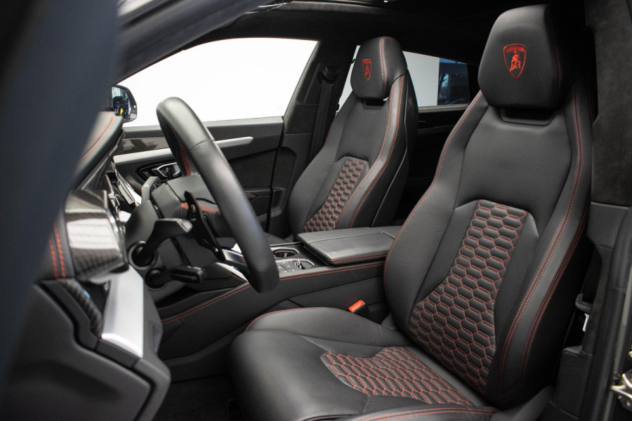 Lamborghini Urus 4.0 V8 |Carbon|Pano|ADAS|Massage|HUD|B&O Advanced|