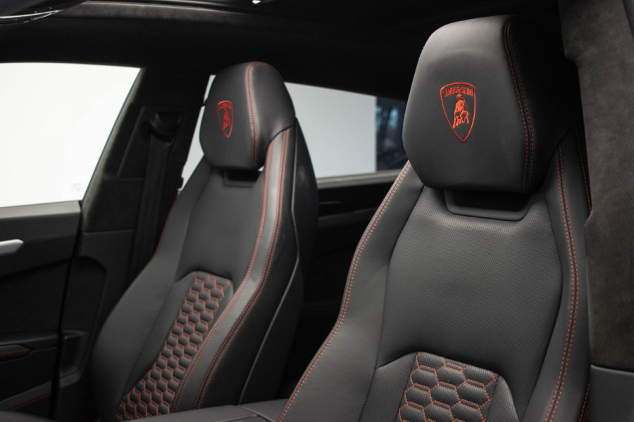 Lamborghini Urus 4.0 V8 |Carbon|Pano|ADAS|Massage|HUD|B&O Advanced|