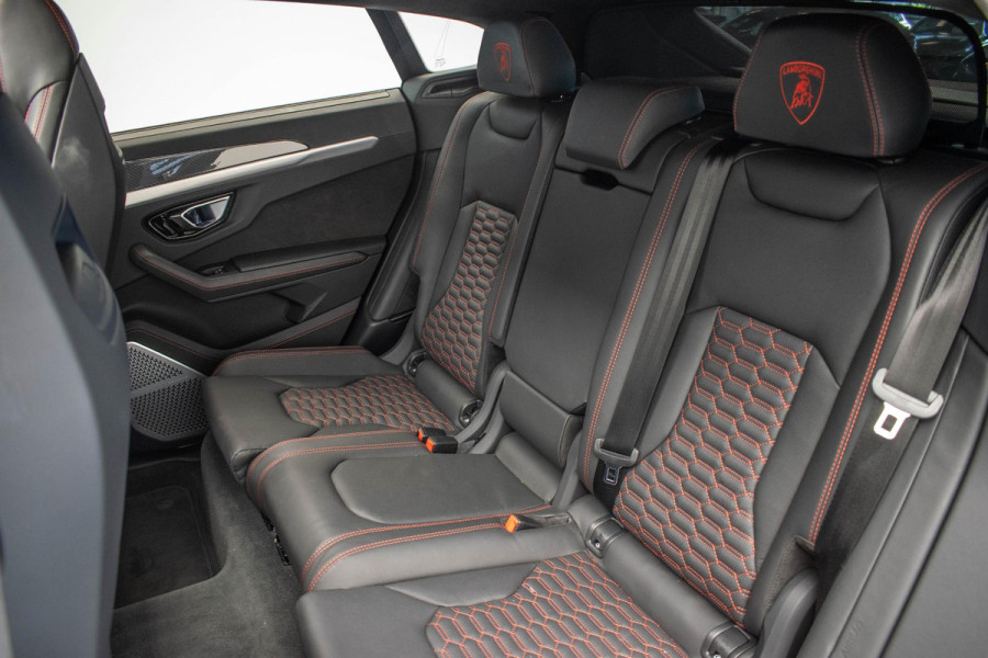 Lamborghini Urus 4.0 V8 |Carbon|Pano|ADAS|Massage|HUD|B&O Advanced|