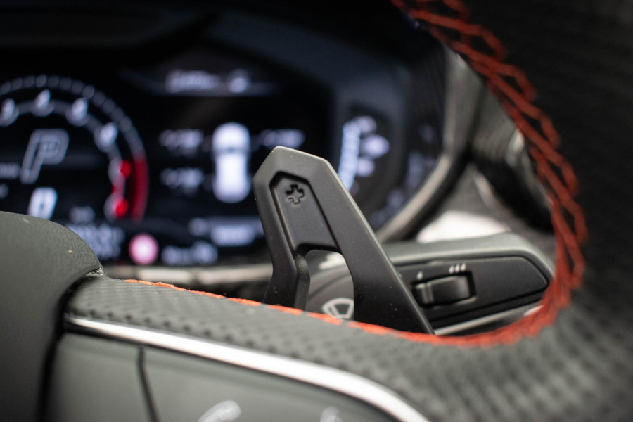 Lamborghini Urus 4.0 V8 |Carbon|Pano|ADAS|Massage|HUD|B&O Advanced|