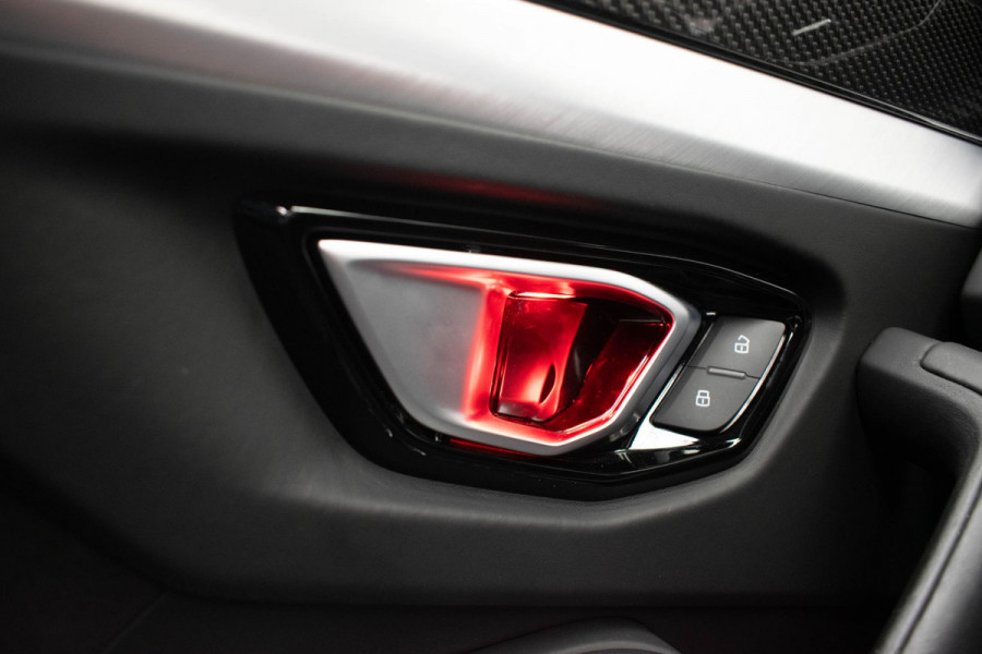 Lamborghini Urus 4.0 V8 |Carbon|Pano|ADAS|Massage|HUD|B&O Advanced|
