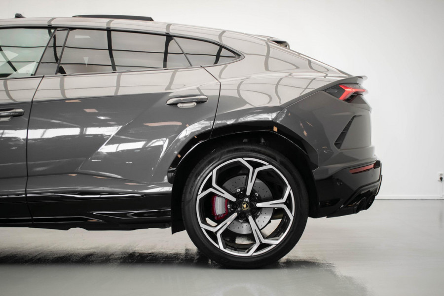 Lamborghini Urus 4.0 V8 |Carbon|Pano|ADAS|Massage|HUD|B&O Advanced|