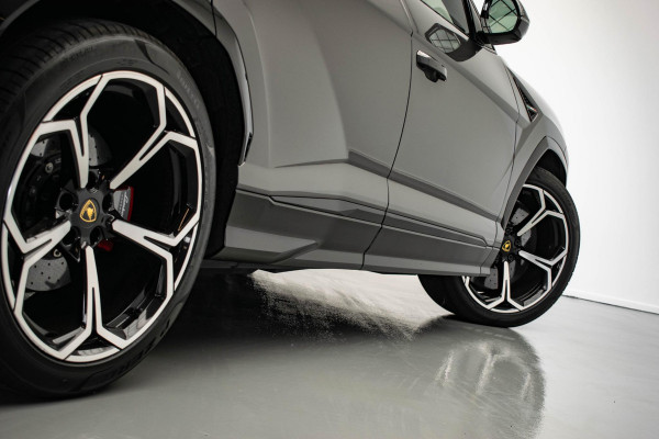 Lamborghini Urus 4.0 V8 |Carbon|Pano|ADAS|Massage|HUD|B&O Advanced|