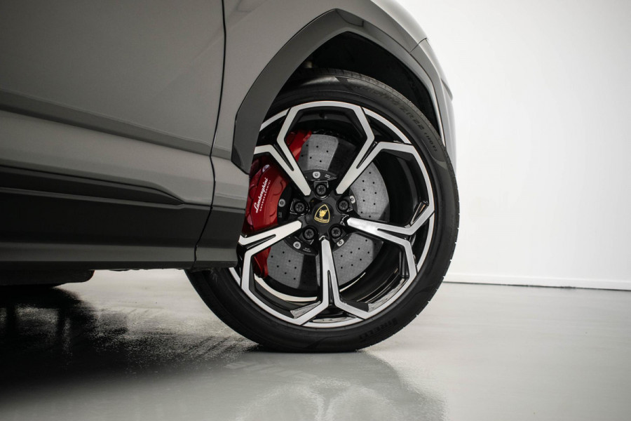 Lamborghini Urus 4.0 V8 |Carbon|Pano|ADAS|Massage|HUD|B&O Advanced|
