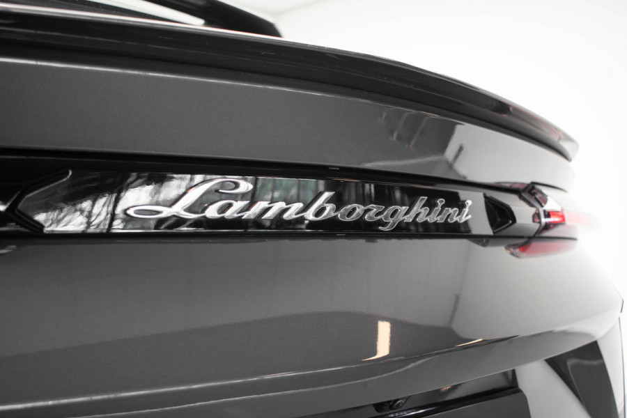 Lamborghini Urus 4.0 V8 |Carbon|Pano|ADAS|Massage|HUD|B&O Advanced|