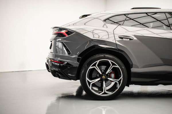 Lamborghini Urus 4.0 V8 |Carbon|Pano|ADAS|Massage|HUD|B&O Advanced|