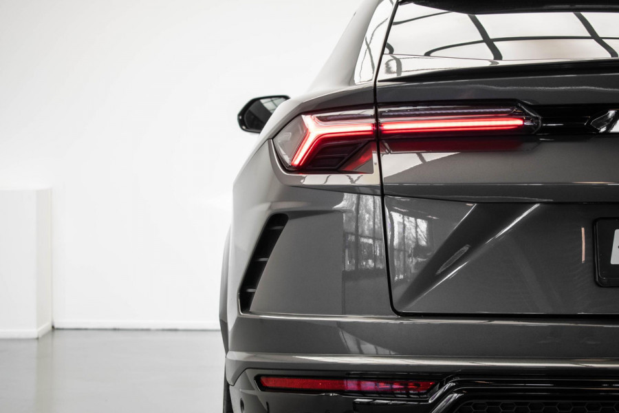 Lamborghini Urus 4.0 V8 |Carbon|Pano|ADAS|Massage|HUD|B&O Advanced|