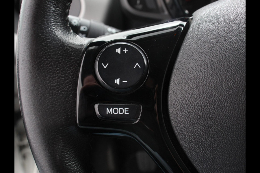 Citroën C1 1.0 e-VTi Shine Airco Achteruitrij Camera Bluetooth Radio Lichtmetalen velgen