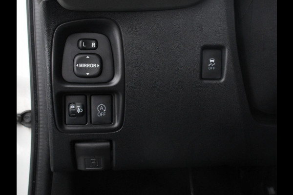 Citroën C1 1.0 e-VTi Shine Airco Achteruitrij Camera Bluetooth Radio Lichtmetalen velgen