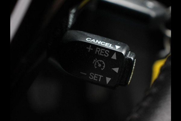 Citroën C1 1.0 e-VTi Shine Airco Achteruitrij Camera Bluetooth Radio Lichtmetalen velgen