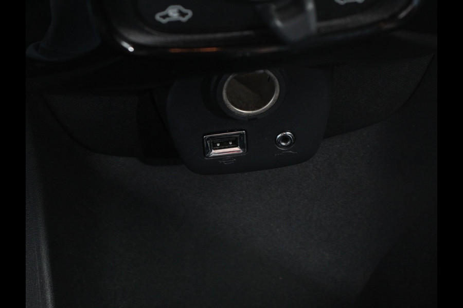 Citroën C1 1.0 e-VTi Shine Airco Achteruitrij Camera Bluetooth Radio Lichtmetalen velgen