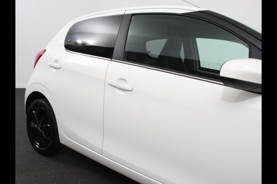 Citroën C1 1.0 e-VTi Shine Airco Achteruitrij Camera Bluetooth Radio Lichtmetalen velgen
