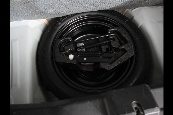 Citroën C1 1.0 e-VTi Shine Airco Achteruitrij Camera Bluetooth Radio Lichtmetalen velgen