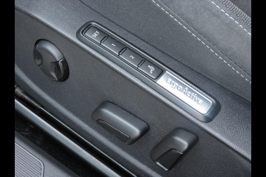 Volkswagen Golf 1.5 eTSI Style AUTOMAAT | ORG NEDERLANDS | PANODAK | HARMAN/KARDON | IQ LIGHT | STOELMASSAGE | CAMERA | DAB