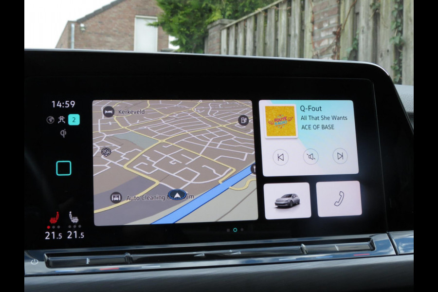 Volkswagen Golf 1.5 eTSI Style AUTOMAAT | ORG NEDERLANDS | PANODAK | HARMAN/KARDON | IQ LIGHT | STOELMASSAGE | CAMERA | DAB