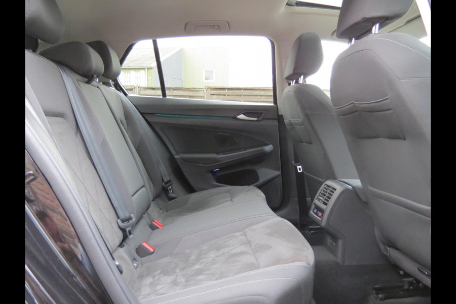 Volkswagen Golf 1.5 eTSI Style AUTOMAAT | ORG NEDERLANDS | PANODAK | HARMAN/KARDON | IQ LIGHT | STOELMASSAGE | CAMERA | DAB